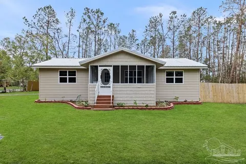 5755 Santa Monica St, Milton, FL 32583