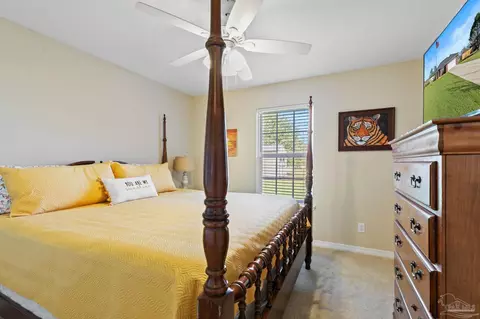 Bedroom - 3332 N Simmons Rd, Jay, FL 32565 photo 6 of 7
