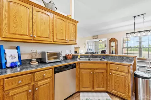 Kitchen - 3332 N Simmons Rd, Jay, FL 32565 photo 3 of 4