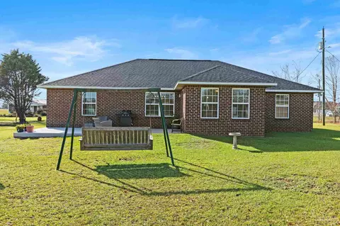 Exterior - 3332 N Simmons Rd, Jay, FL 32565 photo 4 of 7