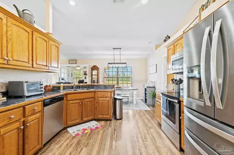 Kitchen - 3332 N Simmons Rd, Jay, FL 32565 photo 2 of 4