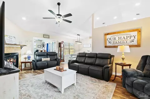 Living - 3332 N Simmons Rd, Jay, FL 32565 photo 1 of 4