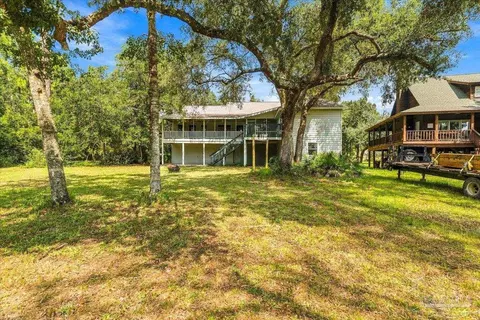 Exterior - 1886 Lodgepole Dr, Milton, FL 32583 photo 1 of 18