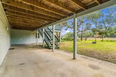 Exterior - 1886 Lodgepole Dr, Milton, FL 32583 photo 7 of 18