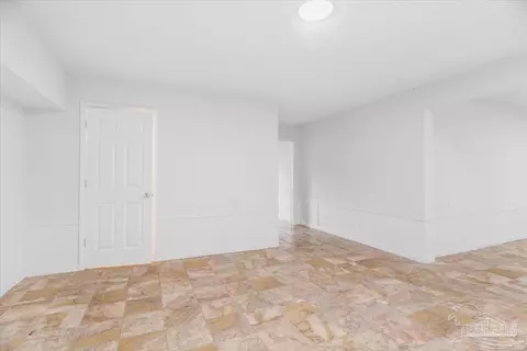Living - 1886 Lodgepole Dr, Milton, FL 32583 photo 9 of 10