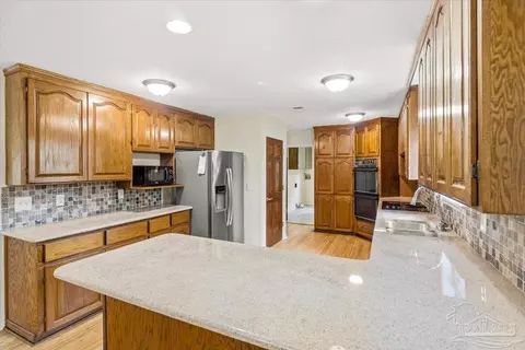 Kitchen - 1886 Lodgepole Dr, Milton, FL 32583 photo 1 of 3