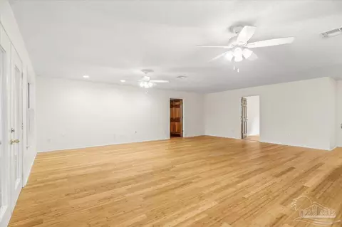 Living - 1886 Lodgepole Dr, Milton, FL 32583 photo 3 of 10