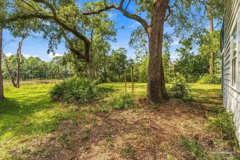 Exterior - 1886 Lodgepole Dr, Milton, FL 32583 photo 3 of 18