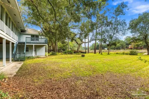 Exterior - 1886 Lodgepole Dr, Milton, FL 32583 photo 2 of 18