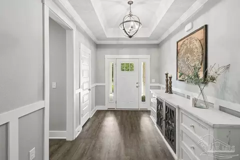 Entry Way - 6199 Cherry Hill Cir, Milton, FL 32571 photo 2 of 3