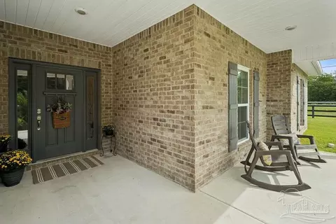 Exterior - 6199 Cherry Hill Cir, Milton, FL 32571 photo 5 of 8