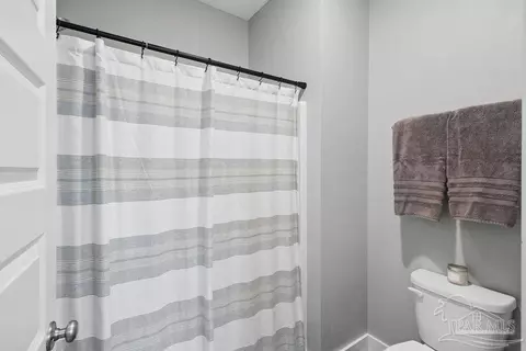 Bath - 6199 Cherry Hill Cir, Milton, FL 32571 photo 5 of 5