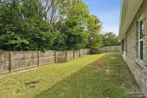 Exterior - 6199 Cherry Hill Cir, Milton, FL 32571 photo 8 of 8