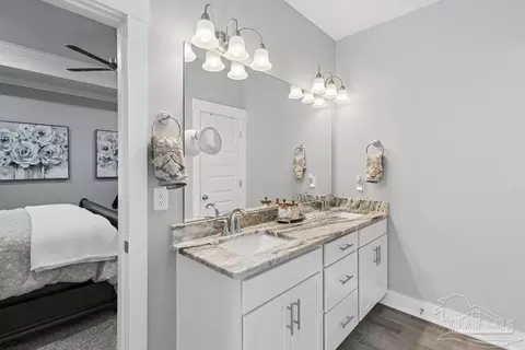 Bath - 6199 Cherry Hill Cir, Milton, FL 32571 photo 1 of 5