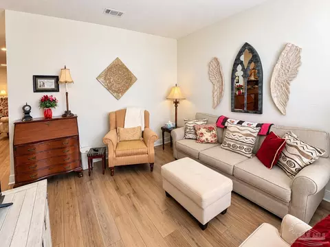 Living - 7664 Piper Cir, Milton, FL 32583 photo 2 of 3