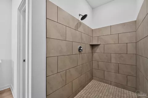 Bath - 5951 Serrate St #HS 23J, Pace, FL 32571 photo 3 of 3