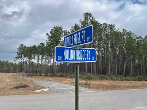 2031 Cascade Dr, Pace, FL 32571 photo 2