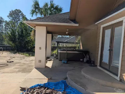 Exterior - 1804 Kingstree Dr, Cantonment, FL 32533 photo 2 of 6