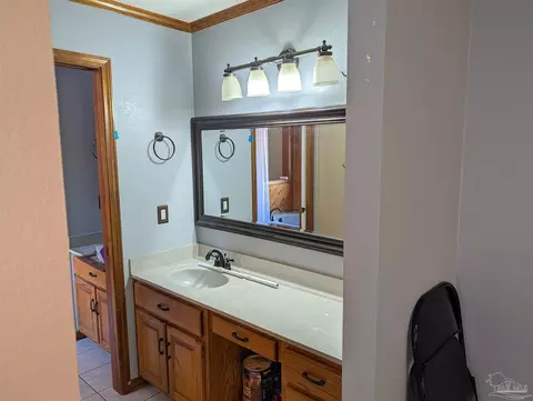 Bath - 1804 Kingstree Dr, Cantonment, FL 32533 photo 2 of 6