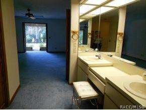 138 Young Dr, Inglis, FL 34449 photo 9