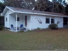 102 Michigan, Inglis, FL 34449 photo 3