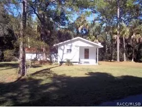 102 Michigan, Inglis, FL 34449 photo 14