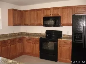 186 E Neeld, Inglis, FL 34449 photo 3