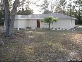 186 E Neeld, Inglis, FL 34449 photo 1
