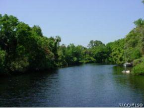 97 Nottingham Ln, Inglis, FL 34449 photo 4