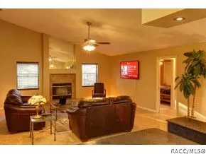 105 W Keller St, Hernando, FL 34442 photo 2