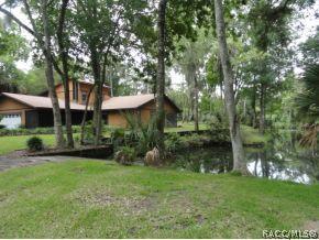 245 Palm St, Inglis, FL 34449 photo 4