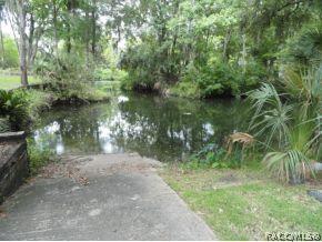 245 Palm St, Inglis, FL 34449 photo 5
