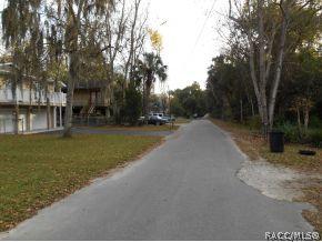 61 Nottingham Ln, Inglis, FL 34449 photo 3