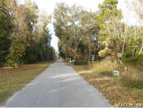 61 Nottingham Ln, Inglis, FL 34449 photo 4