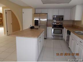 8189 Delaware Dr, Spring Hill, FL 34607 photo 2