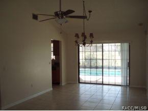 820 E Dakota Ct, Hernando, FL 34442 photo 5