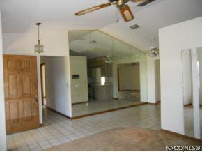 724 E Falconry Ct, Hernando, FL 34442 photo 8
