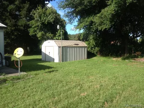 1645 N Arkansas Ter, Hernando, FL 34442 photo 6
