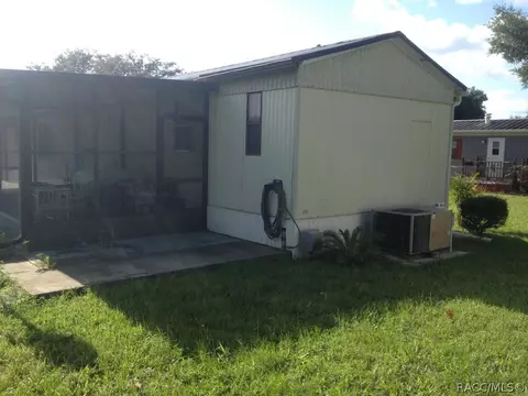 1645 N Arkansas Ter, Hernando, FL 34442 photo 3