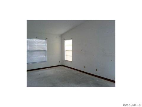 9474 Lorendale Cir, Spring Hill, FL 34608 photo 10