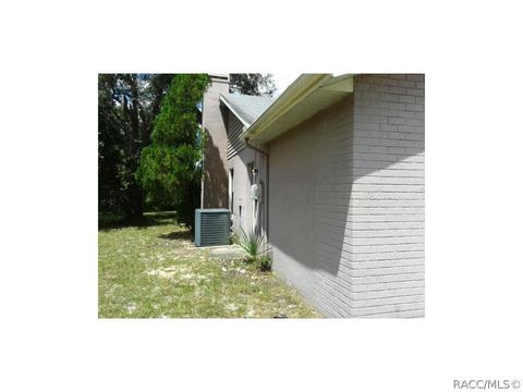 9474 Lorendale Cir, Spring Hill, FL 34608 photo 6