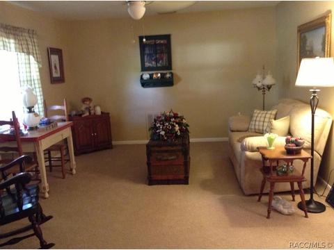5859 W Pine Cir, Crystal River, FL 34429 photo 4