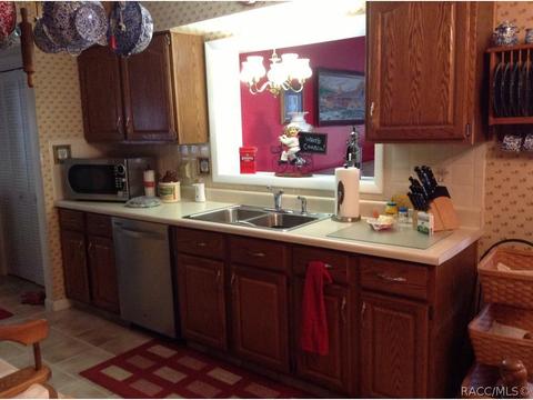 5859 W Pine Cir, Crystal River, FL 34429 photo 2