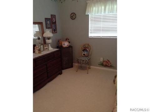 5859 W Pine Cir, Crystal River, FL 34429 photo 10