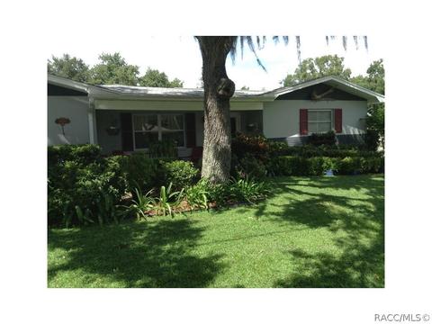5859 W Pine Cir, Crystal River, FL 34429 photo 1