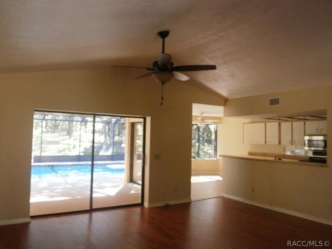 306 W Keller St, Hernando, FL 34442 photo 4