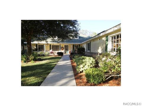 627 E Savoy St, Lecanto, FL 34461 photo 1
