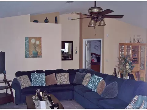 2042 W Chanron Pl, Citrus Springs, FL 34434 photo 8