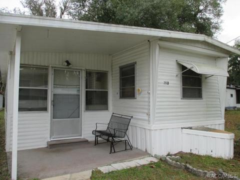 2533 N Bucknell Ter, Hernando, FL 34442 photo 2
