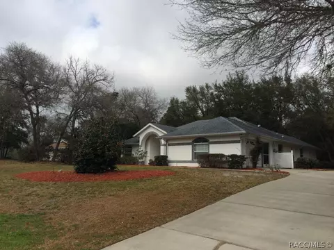 1418 E Saint James Loop, Inverness, FL 34453 photo 2